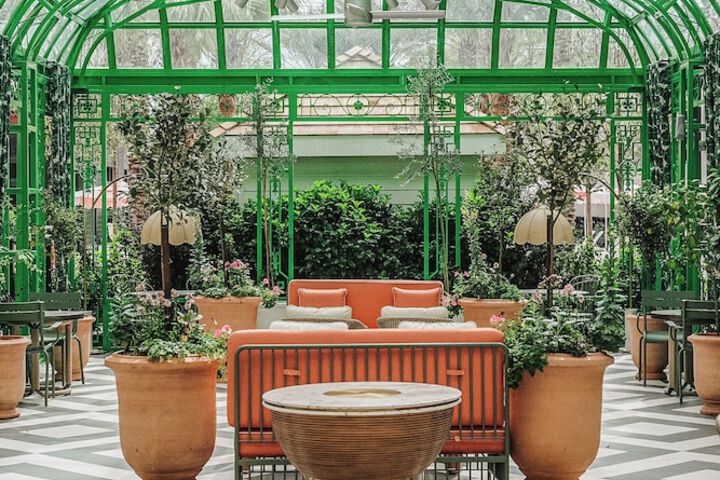 Hotel Exterior 163 of 166