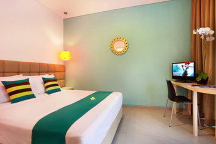 Room 5 of 14