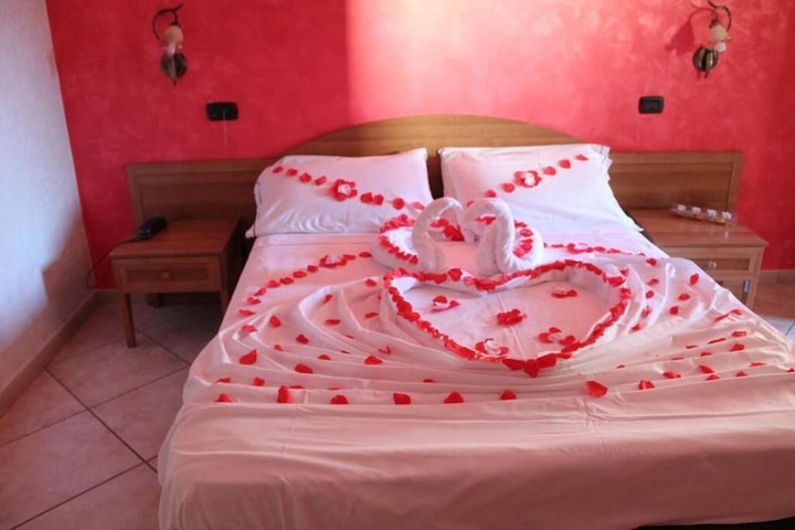 Room 17 of 41