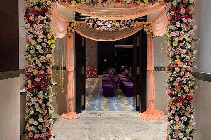 Ballroom/Hall 63 of 87