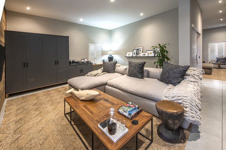 Room 5 of 25
