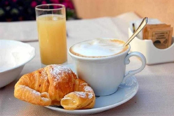 Breakfast/Coffee Service 29 of 32