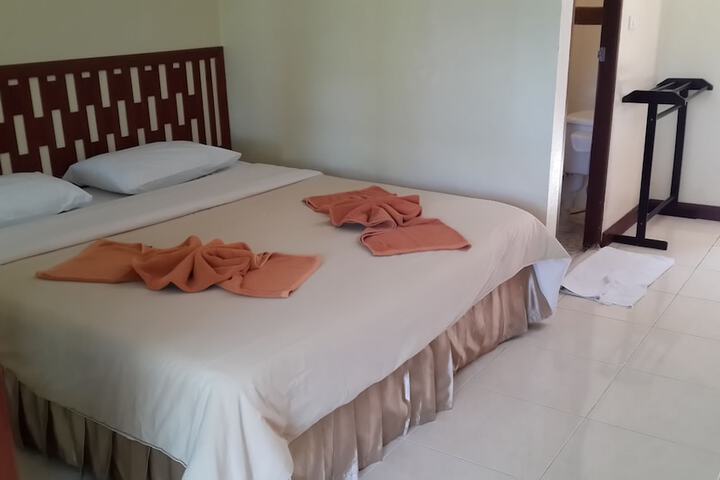 Room 9 of 81