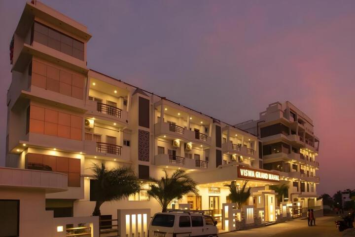 HOTEL VISWA GRAND