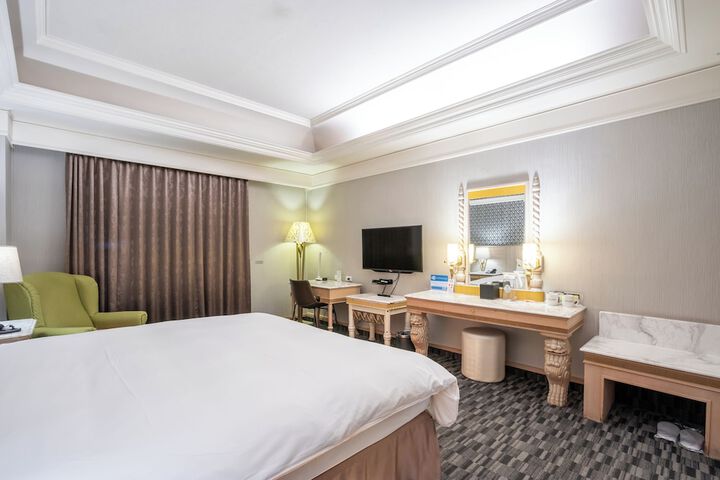Room 7 of 63