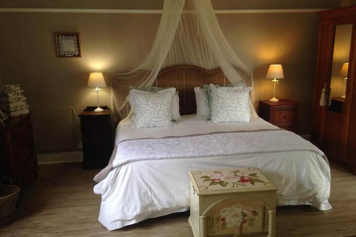 Room 9 of 54