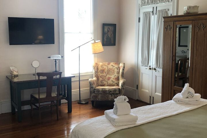 Room 13 of 60