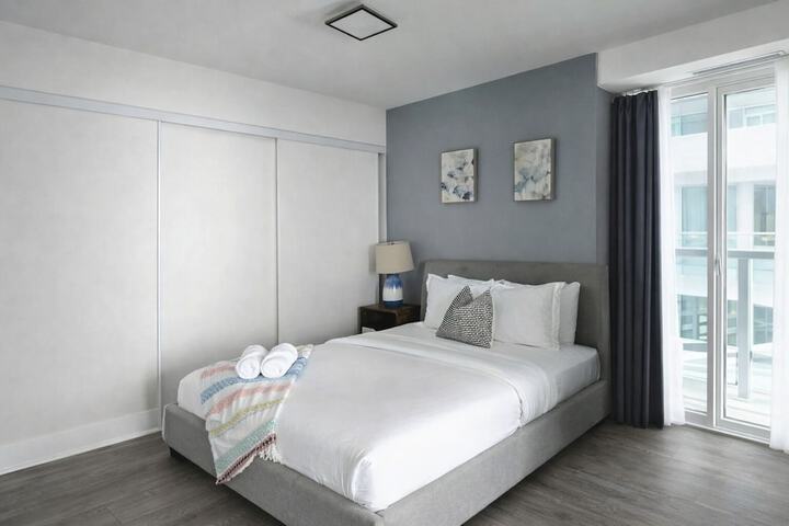 Room 21 of 319