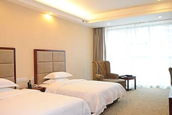 Room 2 of 6