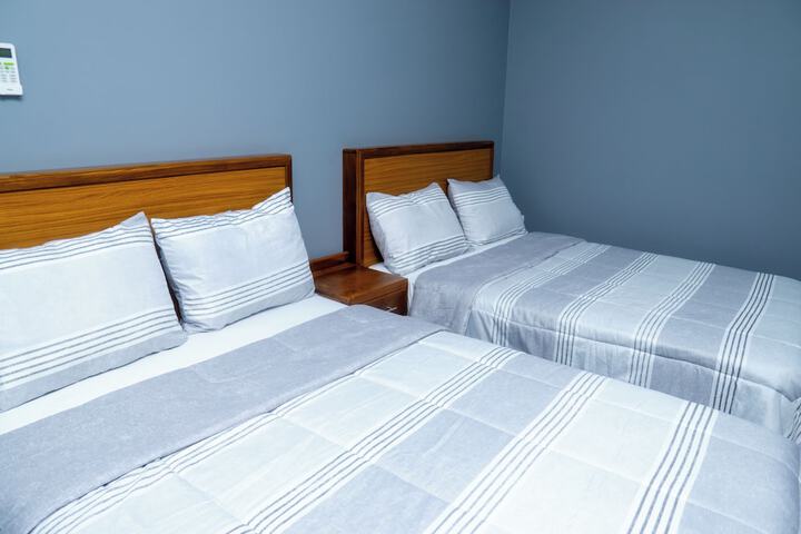Room 3 of 72