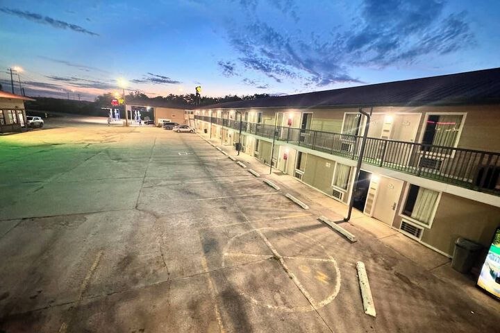 Hotel 88 of 91