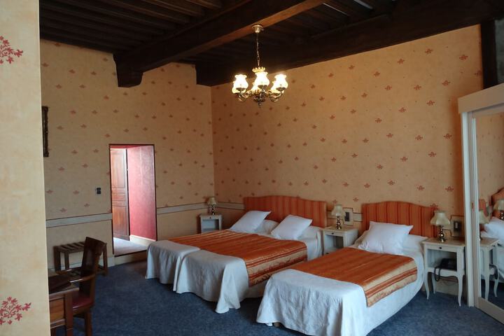 Room 138 of 153