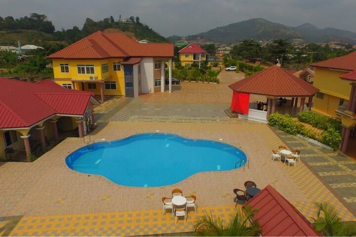 Pool 16 of 20