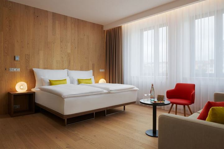 Room 10 of 50