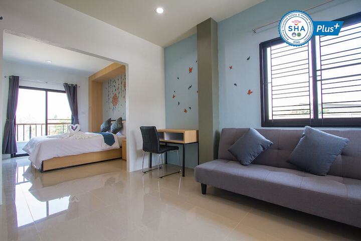 Room 16 of 36