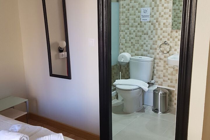 Room 6 of 47