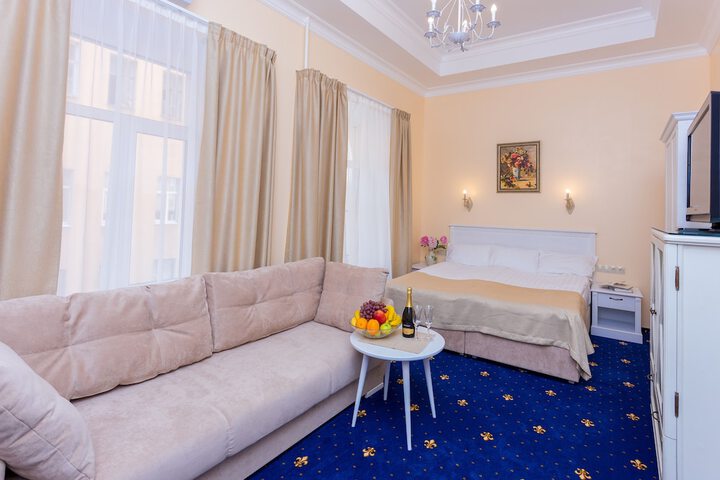 Room 5 of 62