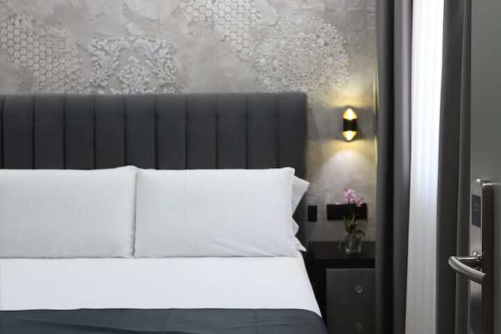 Room 79 of 121