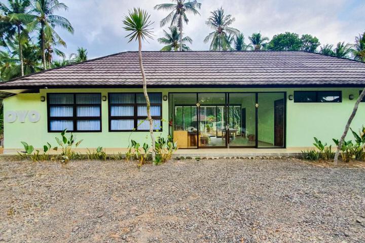 OYO 1605 Puput Resort Batulayar Senggigi