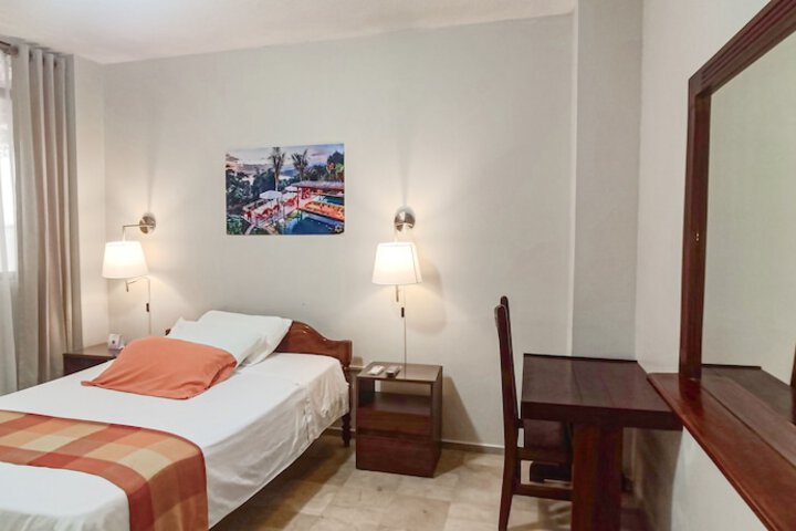Room 3 of 7