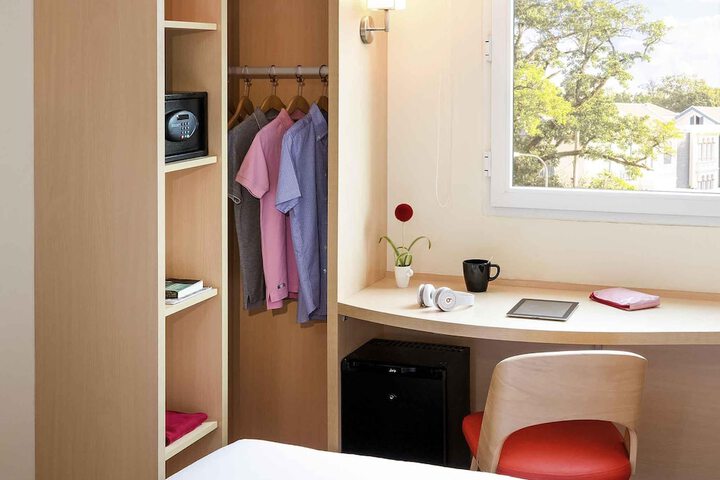 Room 5 of 23