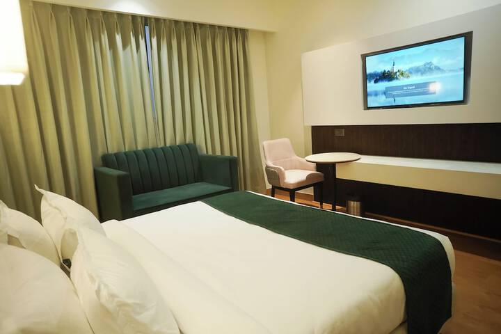 Hotel Pacific Primee