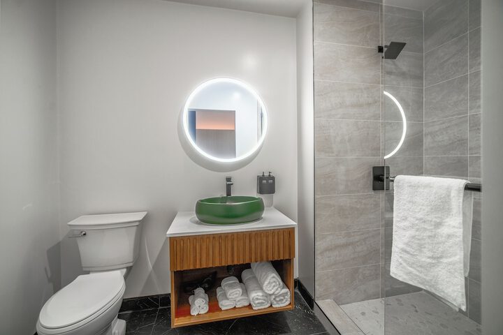 Room 21 of 29