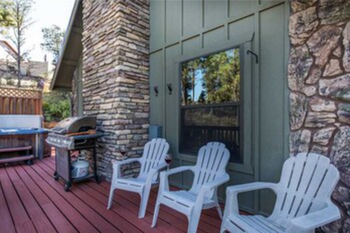 Terrace/Patio 2 of 25