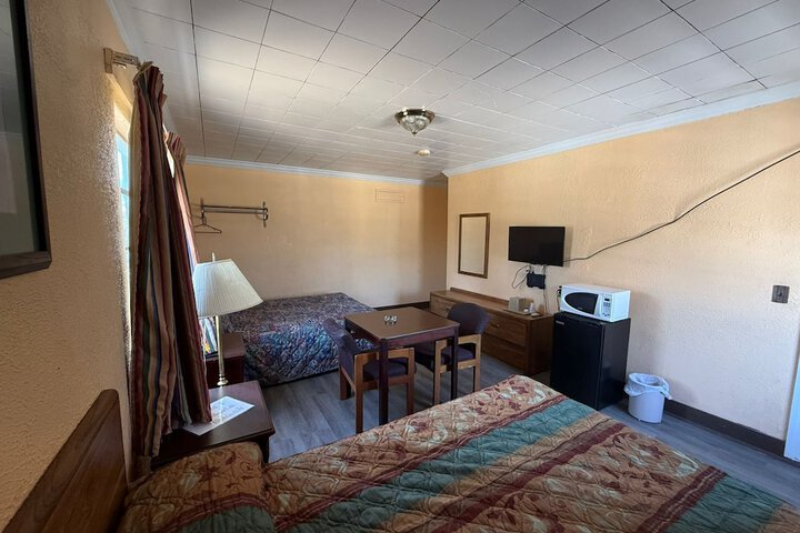 Room 20 of 39