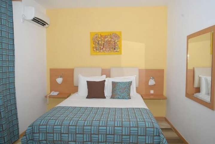 Room 2 of 19