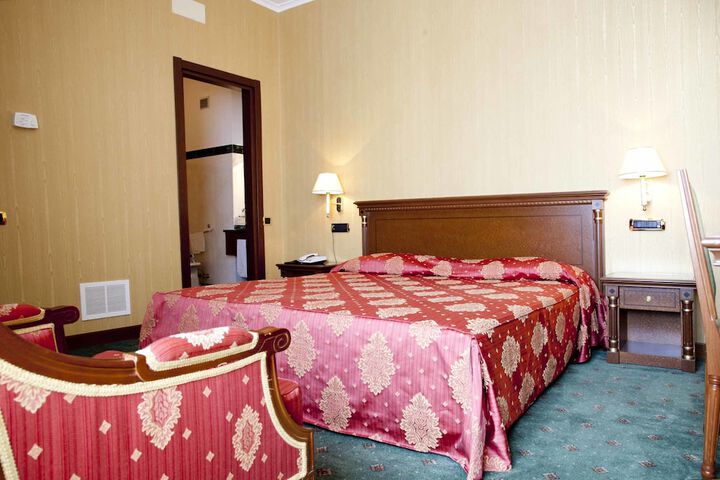 Room 21 of 29