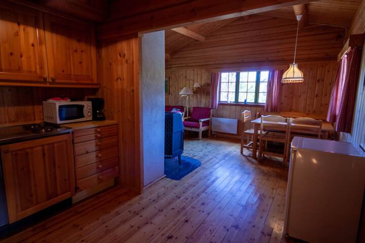 Room 28 of 103