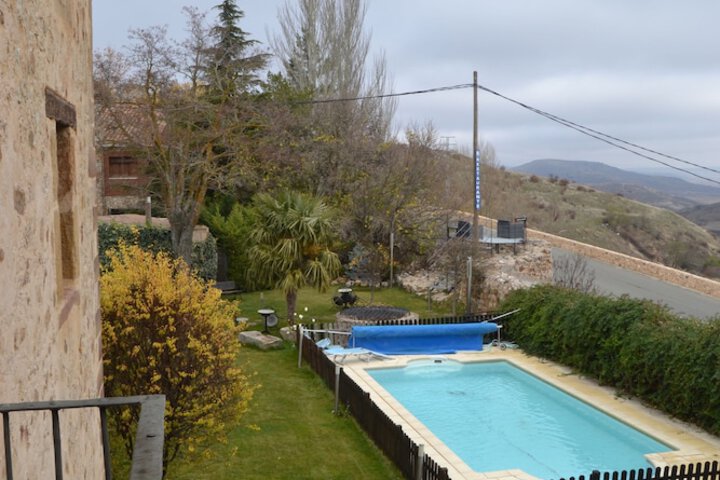 Pool 32 of 63
