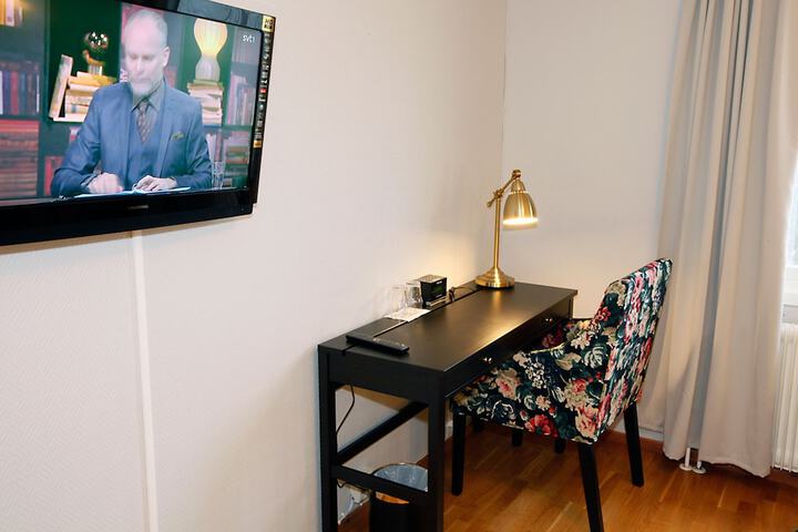 Room 8 of 55