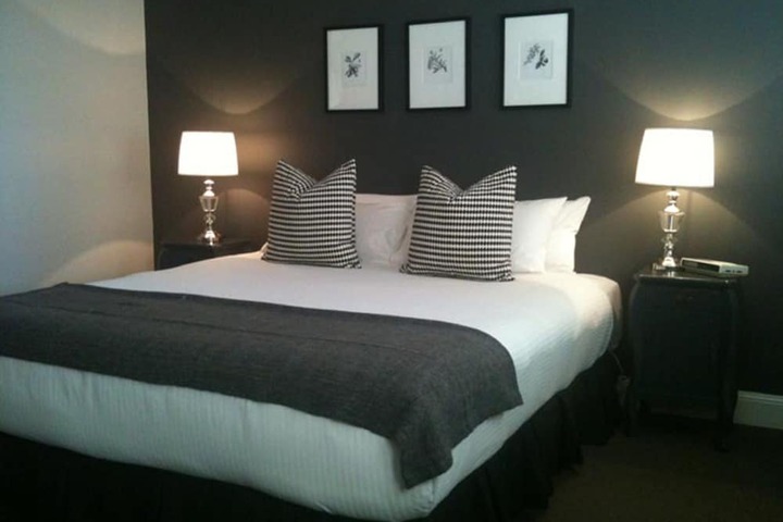 Room 8 of 49