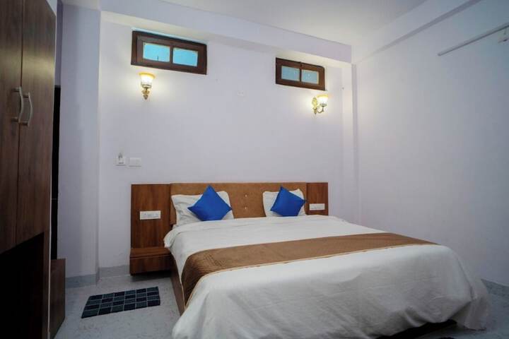 Room 14 of 39