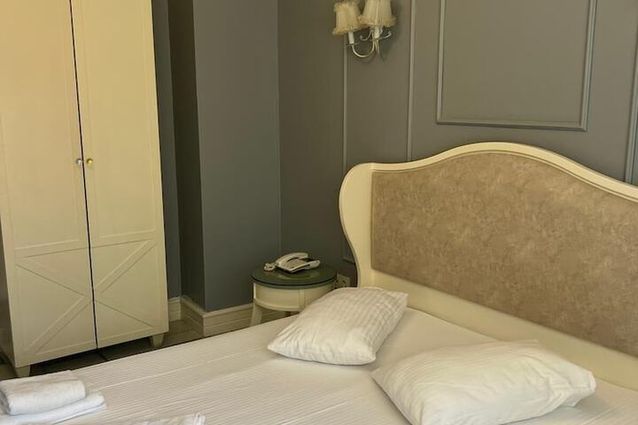 Room 51 of 125