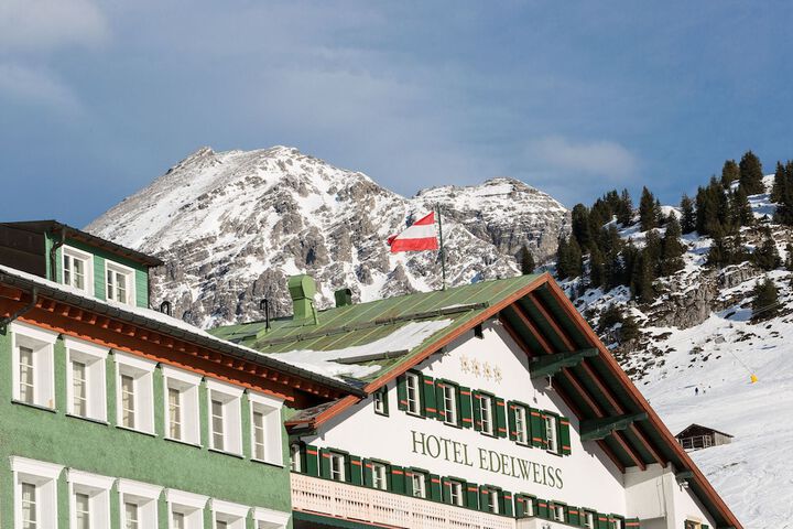 Hotel 64 of 65