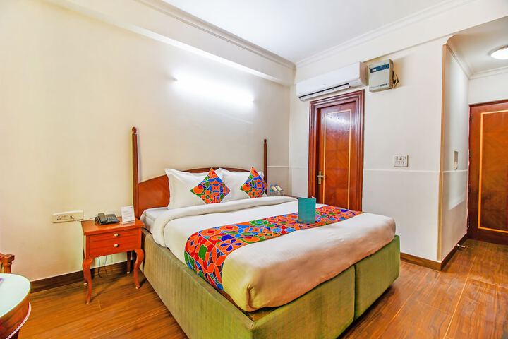 Room 8 of 23