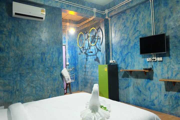 Room 9 of 56