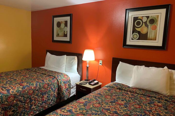 2 Double Beds (9 of 20)