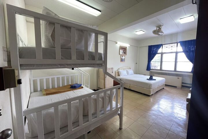 Room 35 of 58