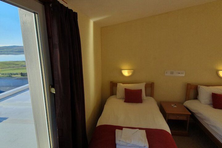 Room 25 of 49