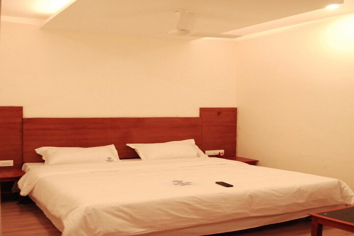 Room 2 of 13