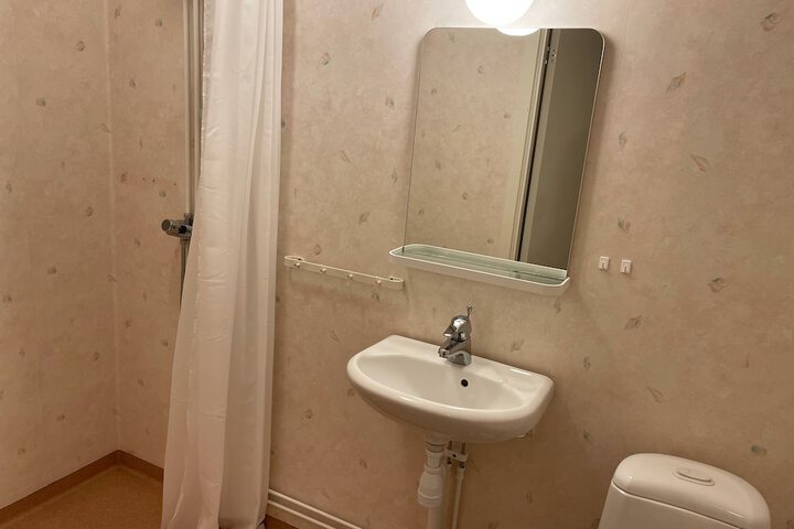 Room 19 of 35