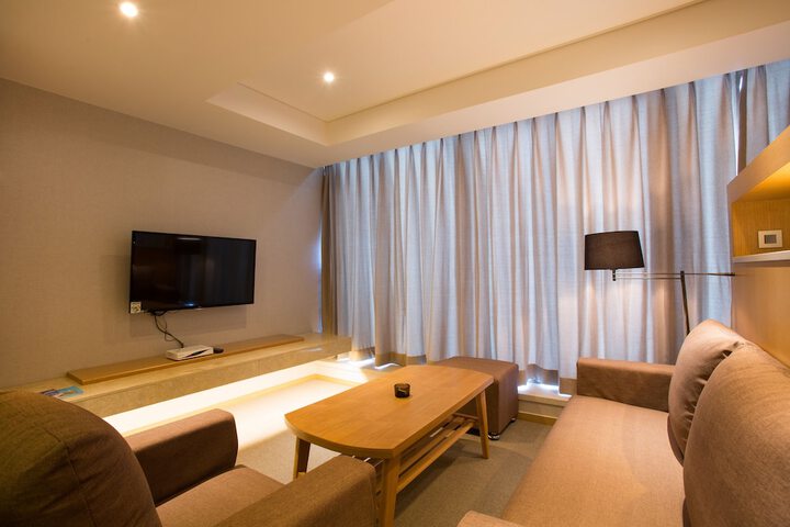 Room 60 of 145