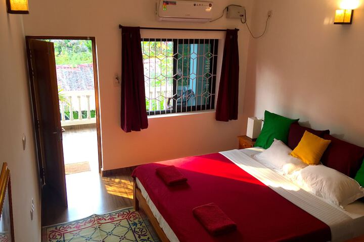 Room 7 of 17