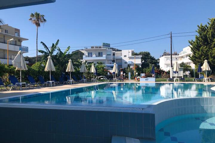 Pool 31 of 38