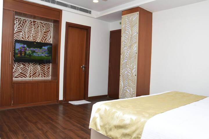 Room 12 of 46