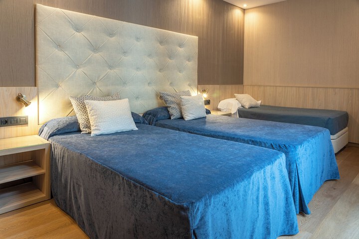 Room 15 of 125